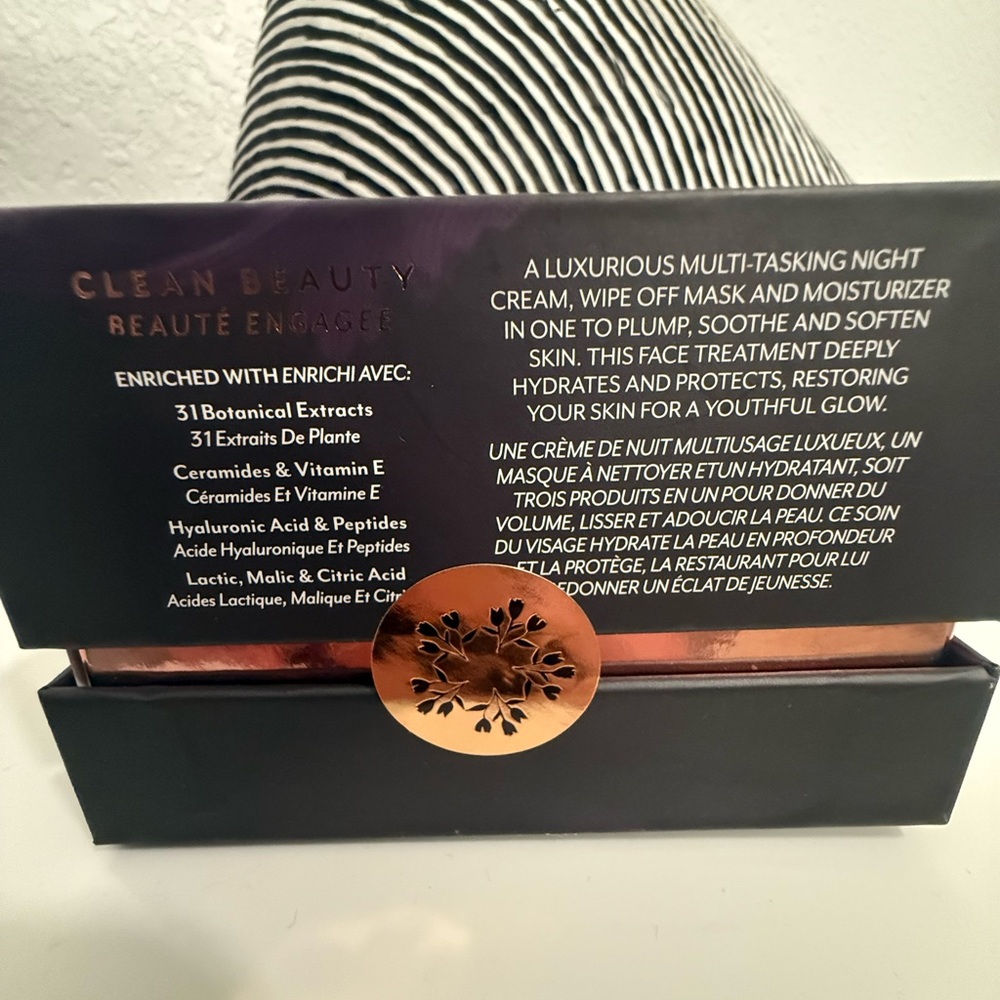 Bloomeffects Black Tulip Facial Treatment - Picture 3 of 5